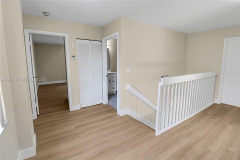 Casa en venta en Plantation, Florida, 4 dormitorios, 243.59 m2 № 1989060 - foto 14