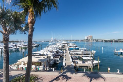 Copropriété à louer à Palm Beach Shores, Floride: 2 chambres, 247.31 m2 № 2261849 - photo 2
