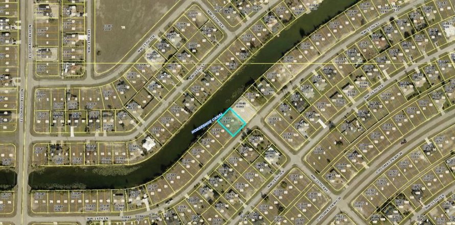 Land in Cape Coral, Florida № 1905233