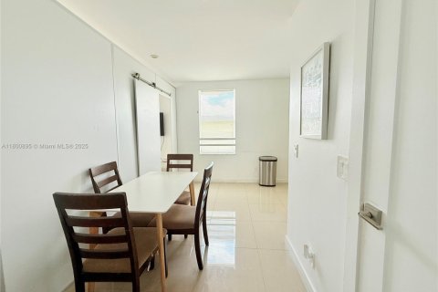 Apartamento en alquiler en Miami Beach, Florida, 1 dormitorio, 46.45 m2 № 1697557 - foto 6