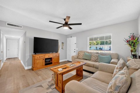 Casa en venta en Longwood, Florida, 3 dormitorios, 132.94 m2 № 2305078 - foto 4