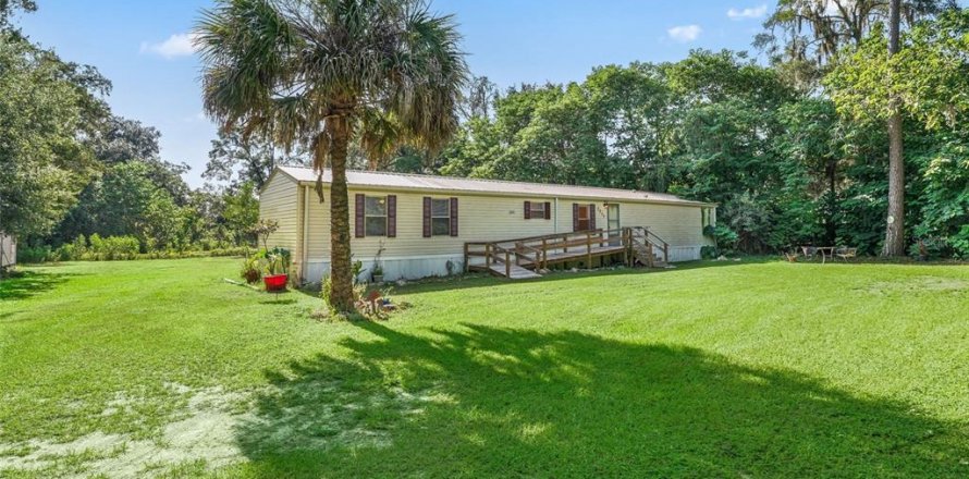 House in Ocala, Florida 3 bedrooms, 112.97 sq.m. № 1869658