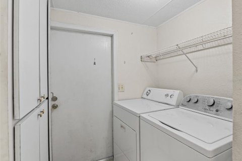 House in Ocala, Florida 3 bedrooms, 112.97 sq.m. № 1869658 - photo 21