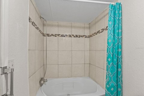 House in Ocala, Florida 3 bedrooms, 112.97 sq.m. № 1869658 - photo 15