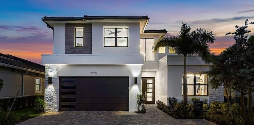 House in Palm Beach Gardens, Florida 5 bedrooms, 316.8 sq.m. № 2193243