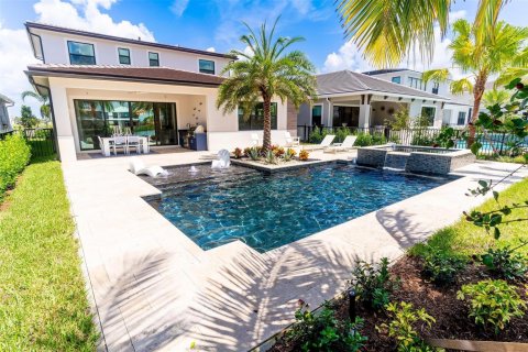 House in Palm Beach Gardens, Florida 5 bedrooms, 316.8 sq.m. № 2193243 - photo 23