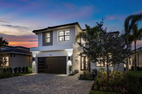 House in Palm Beach Gardens, Florida 5 bedrooms, 316.8 sq.m. № 2193243 - photo 27