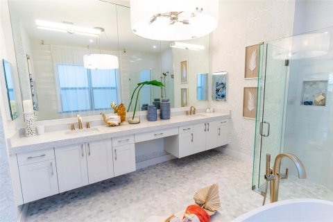 House in Palm Beach Gardens, Florida 5 bedrooms, 316.8 sq.m. № 2193243 - photo 11