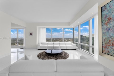 Купить кондоминиум в Майами, Флорида 2 спальни, 198.72м2, № 1974730 - фото 8