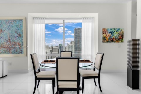 Купить кондоминиум в Майами, Флорида 2 спальни, 198.72м2, № 1974730 - фото 18