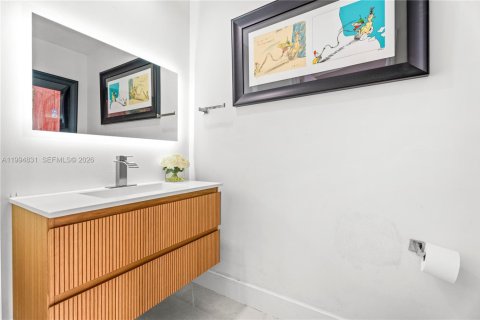 Condominio en venta en Miami, Florida, 1 dormitorio, 84.26 m2 № 2056432 - foto 6