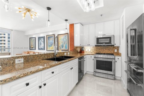 Condominio en venta en Miami, Florida, 1 dormitorio, 84.26 m2 № 2056432 - foto 7