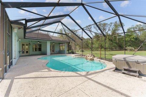 House in Ocklawaha, Florida 7 bedrooms, 561.5 sq.m. № 1793616 - photo 10