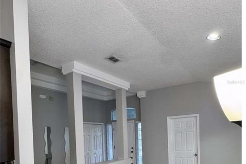 House in Jacksonville, Florida 4 bedrooms, 178.74 sq.m. № 1884431 - photo 8