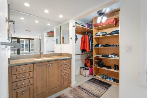 Condominio en venta en Miami, Florida, 2 dormitorios, 147.06 m2 № 1694541 - foto 24