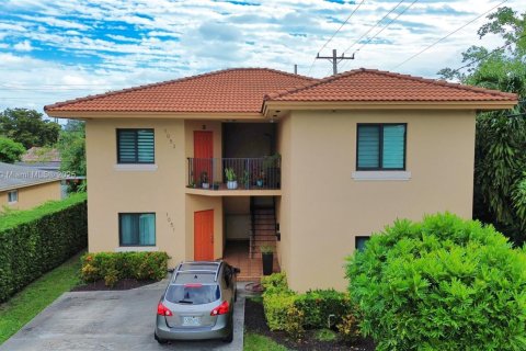 Villa ou maison à louer à Miami, Floride: 3 chambres, 123.1 m2 № 1968036 - photo 8
