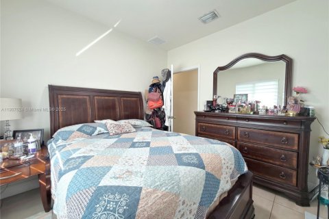 Villa ou maison à louer à Miami, Floride: 3 chambres, 123.1 m2 № 1968036 - photo 22