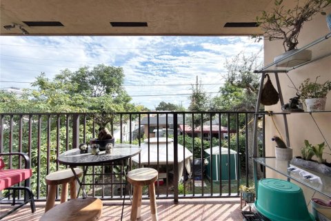 Villa ou maison à louer à Miami, Floride: 3 chambres, 123.1 m2 № 1968036 - photo 26