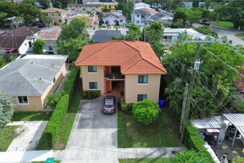 Villa ou maison à louer à Miami, Floride: 3 chambres, 123.1 m2 № 1968036 - photo 3