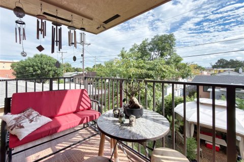 Villa ou maison à louer à Miami, Floride: 3 chambres, 123.1 m2 № 1968036 - photo 24