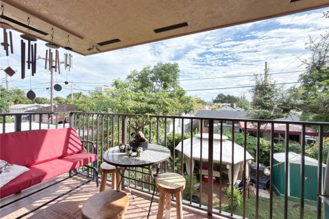Villa ou maison à louer à Miami, Floride: 3 chambres, 123.1 m2 № 1968036 - photo 25