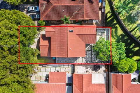 Casa en alquiler en Miami, Florida, 4 dormitorios, 187.29 m2 № 2030424 - foto 28