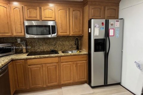 Снять в аренду кондоминиум в Майами-Бич, Флорида 1 спальня, 91.04м2, № 1973980 - фото 18