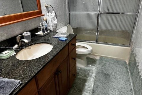 Снять в аренду кондоминиум в Майами-Бич, Флорида 1 спальня, 91.04м2, № 1973980 - фото 24