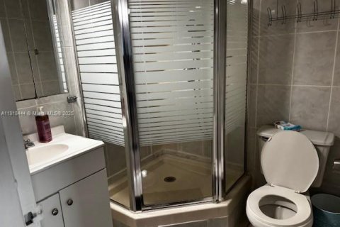 Снять в аренду кондоминиум в Майами-Бич, Флорида 1 спальня, 91.04м2, № 1973980 - фото 23