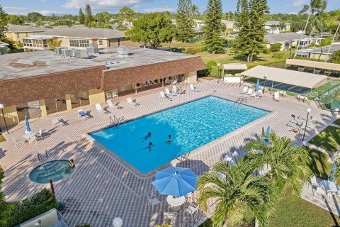 Condo in Delray Beach, Florida, 2 bedrooms № 2281550 - photo 27