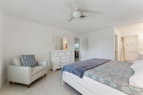 Condo in Delray Beach, Florida, 2 bedrooms № 2281550 - photo 6