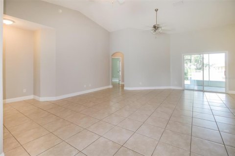 Casa en venta en Ocala, Florida, 4 dormitorios, 234.3 m2 № 1853798 - foto 3