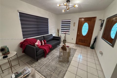 Купить виллу или дом в Майами, Флорида 3 спальни, 119.1м2, № 2036462 - фото 4