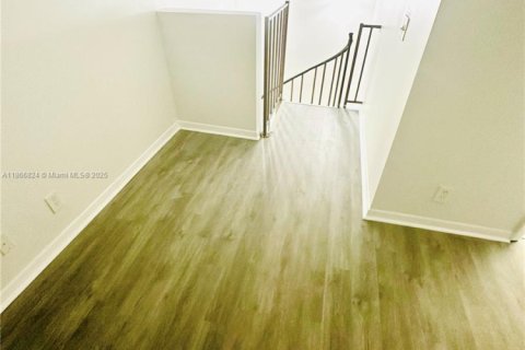 Condominio en alquiler en Deerfield Beach, Florida, 2 dormitorios, 88.26 m2 № 1927170 - foto 17