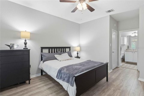 Copropriété à vendre à Tampa, Floride: 2 chambres, 89.93 m2 № 2417065 - photo 14