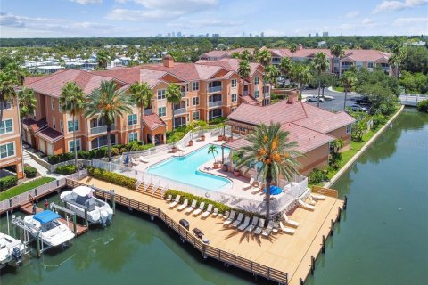 Copropriété à vendre à Tampa, Floride: 2 chambres, 89.93 m2 № 2417065 - photo 24