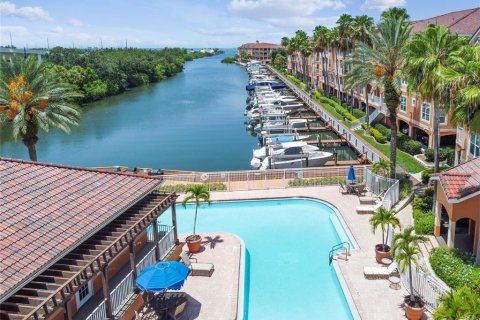 Copropriété à vendre à Tampa, Floride: 2 chambres, 89.93 m2 № 2417065 - photo 28
