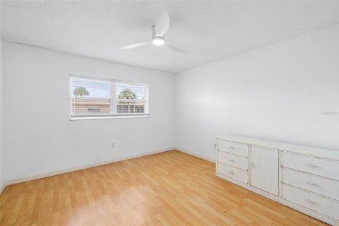 Condo in Bradenton, Florida, 2 bedrooms  № 2227670 - photo 12