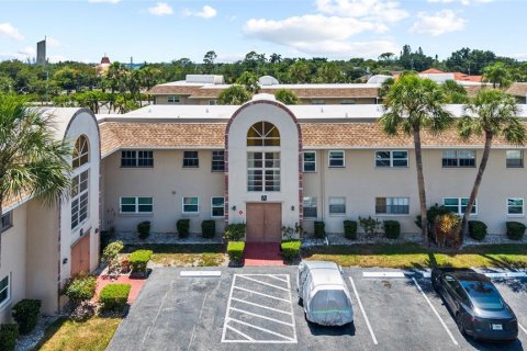 Condo in Bradenton, Florida, 2 bedrooms № 2227670