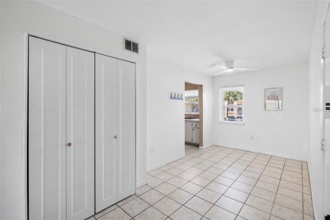 Condo in Bradenton, Florida, 2 bedrooms  № 2227670 - photo 6