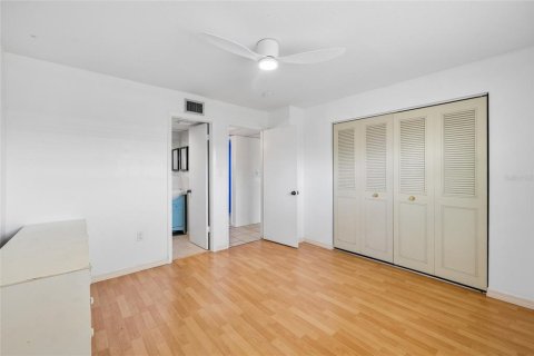 Condo in Bradenton, Florida, 2 bedrooms  № 2227670 - photo 14