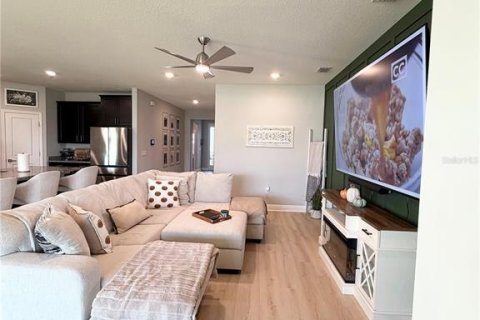 House in Newberry, Florida 4 bedrooms, 183.95 sq.m. № 2380585 - photo 8