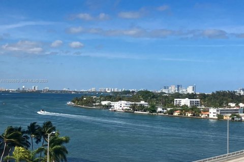 Copropriété à louer à North Bay Village, Floride: 2 chambres, 98.57 m2 № 1995278 - photo 21