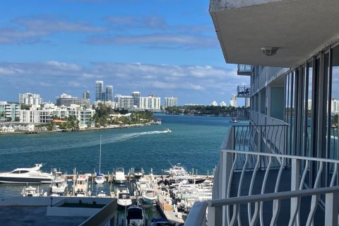 Copropriété à louer à North Bay Village, Floride: 2 chambres, 98.57 m2 № 1995278 - photo 22
