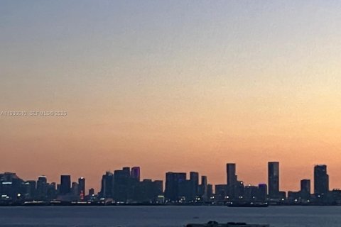 Copropriété à louer à North Bay Village, Floride: 2 chambres, 98.57 m2 № 1995278 - photo 23