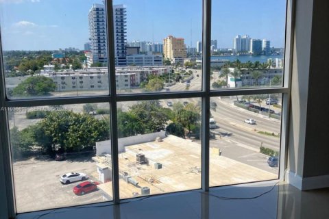 Copropriété à louer à North Bay Village, Floride: 2 chambres, 98.57 m2 № 1995278 - photo 11