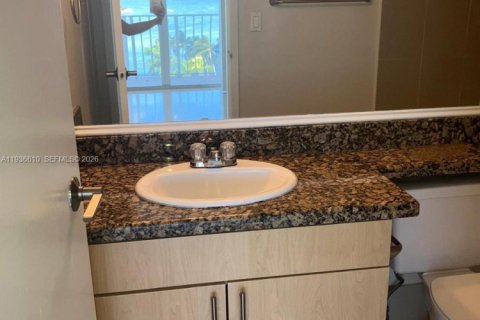 Copropriété à louer à North Bay Village, Floride: 2 chambres, 98.57 m2 № 1995278 - photo 26