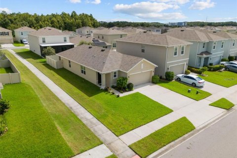 Villa ou maison à louer à Odessa, Floride: 3 chambres, 139.73 m2 № 2425268 - photo 6