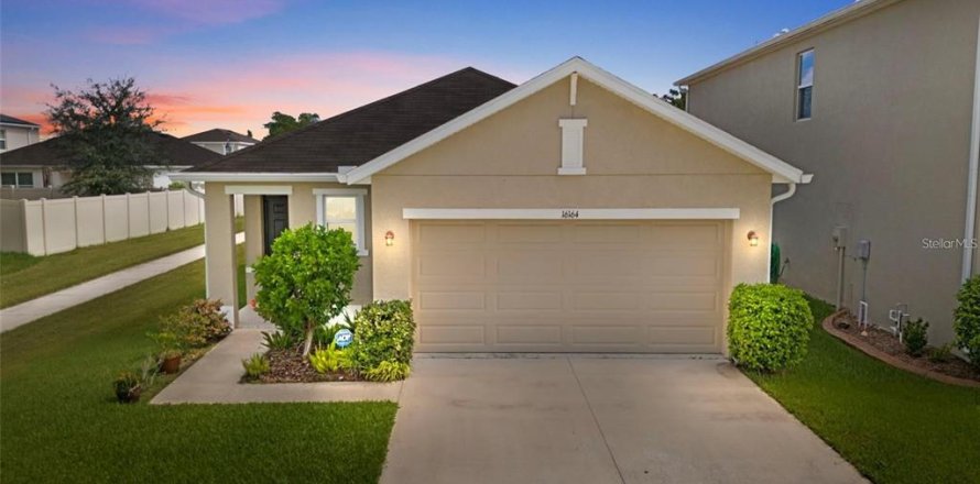 Villa ou maison à Odessa, Floride 3 chambres, 139.73 m2 № 2425268