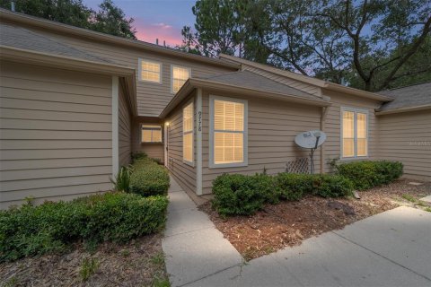 House in Gainesville, Florida 2 bedrooms, 111.76 sq.m. № 1852807 - photo 1